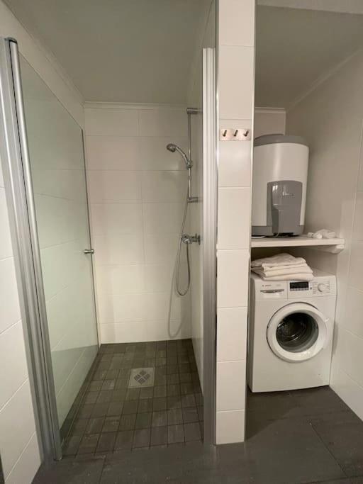 Revtind - Modern Apartment With Free Parking นาร์วิก ภายนอก รูปภาพ